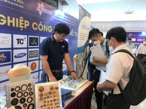 TPHCM nhiều cơ hội xúc tiến thương mại cho các DN công nghiệp hỗ trợ dịp cuối năm - Ảnh 1.