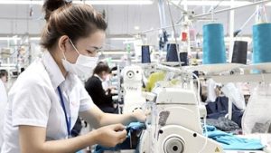Sụt giảm đơn hàng là rủi ro lớn đối với sản xuất công nghiệp, ít nhất là trong những tháng đầu năm nay. Ảnh ITN